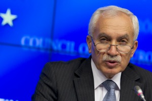 Un ministre chypriote réfute les accusations de blanchiment d’argent dans son pays